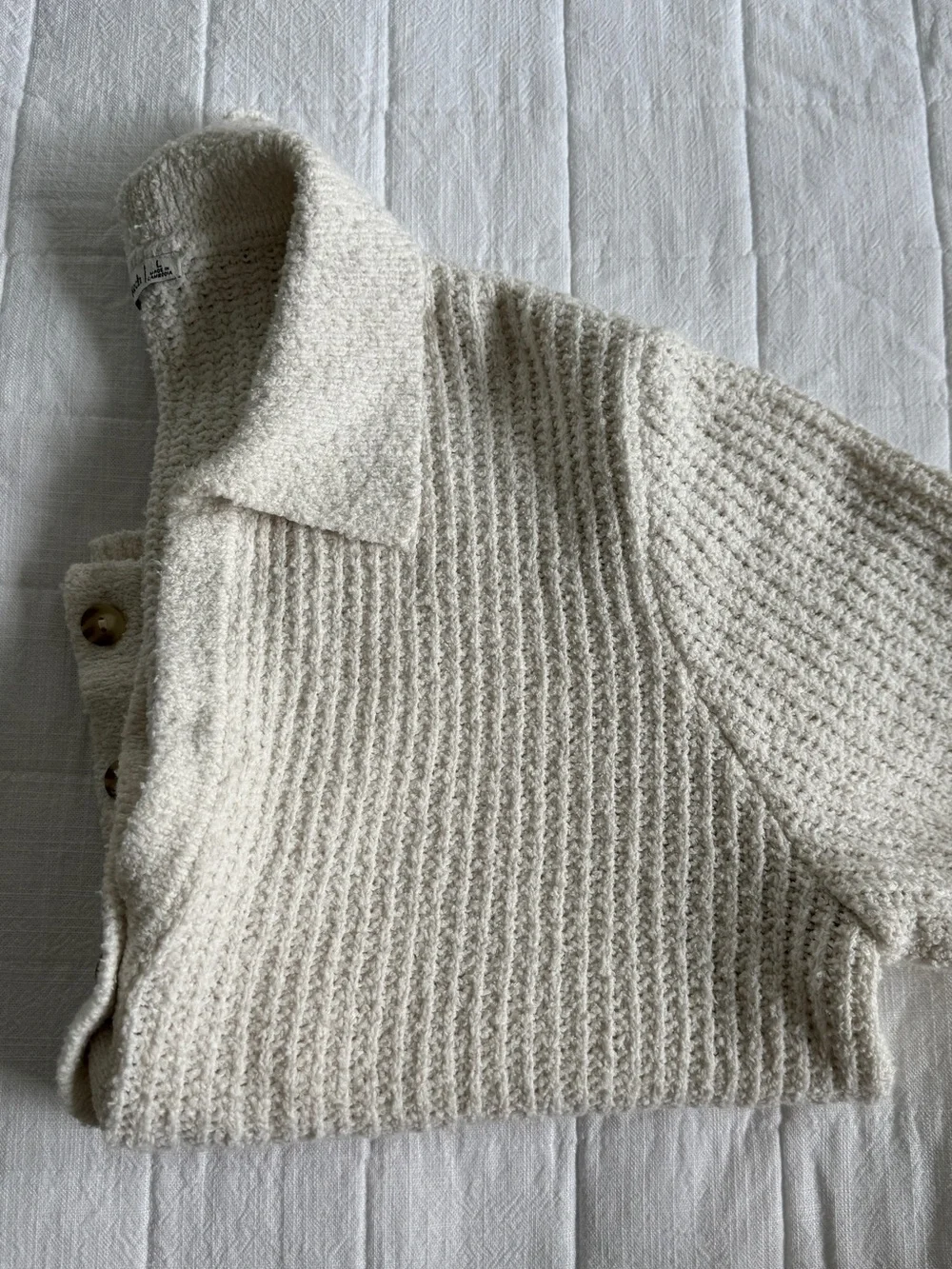 Abercrombie & Fitch Cream knitted Button-Front Short Sleeve Top - Picture 4 of 5